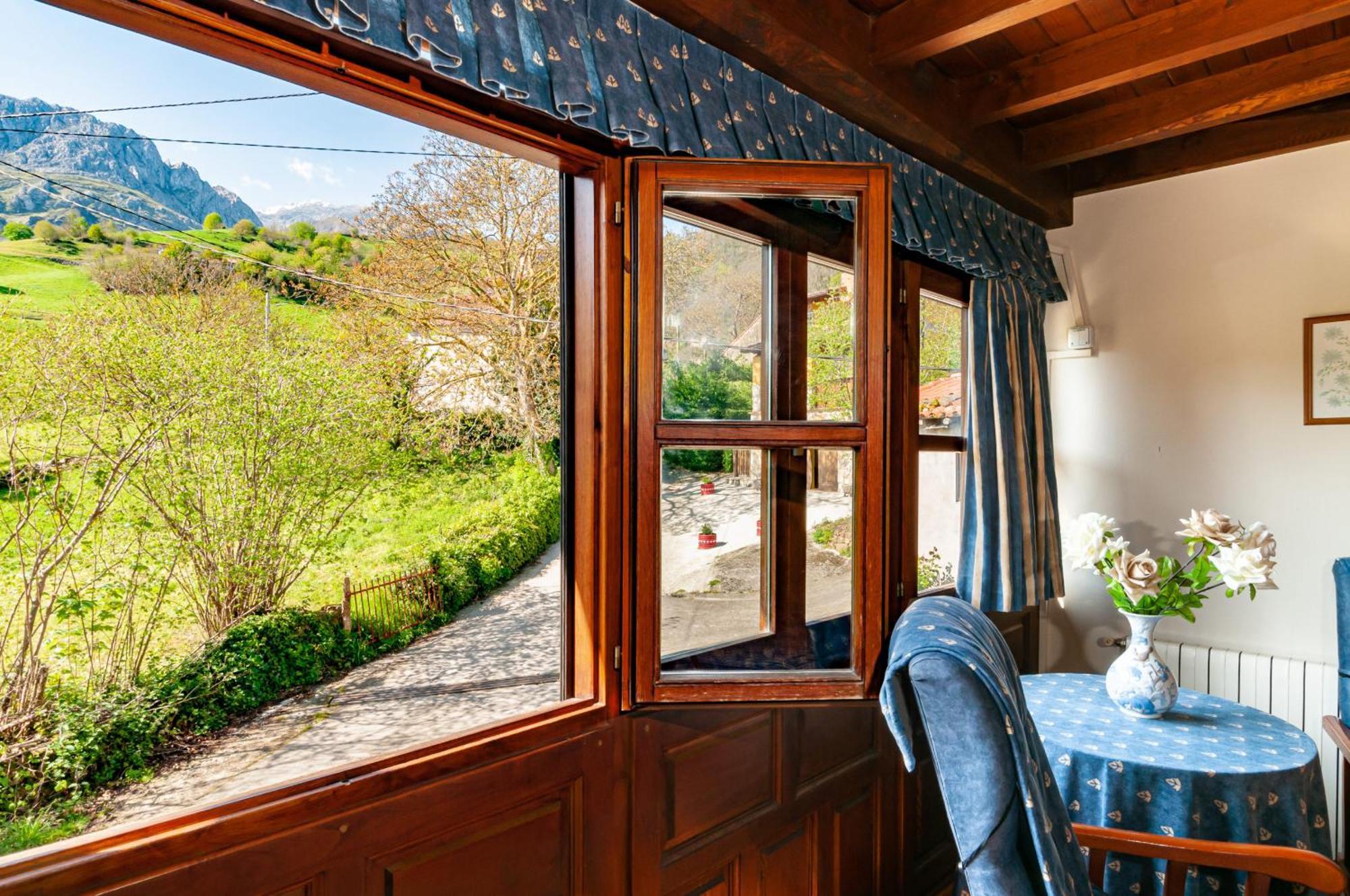 Casa Rural La Regoria กาเรญา เด กาบราเลส ภายนอก รูปภาพ