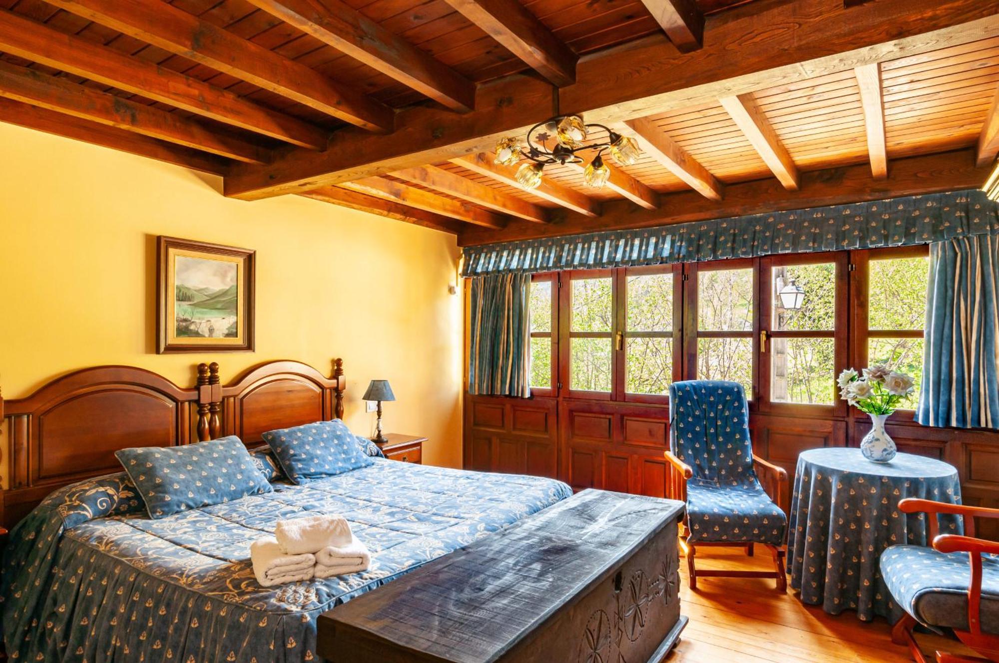 Casa Rural La Regoria กาเรญา เด กาบราเลส ภายนอก รูปภาพ