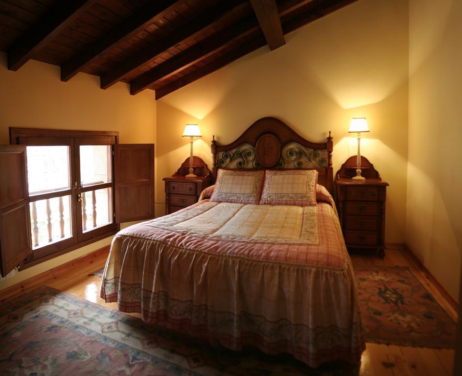 Casa Rural La Regoria กาเรญา เด กาบราเลส ภายนอก รูปภาพ
