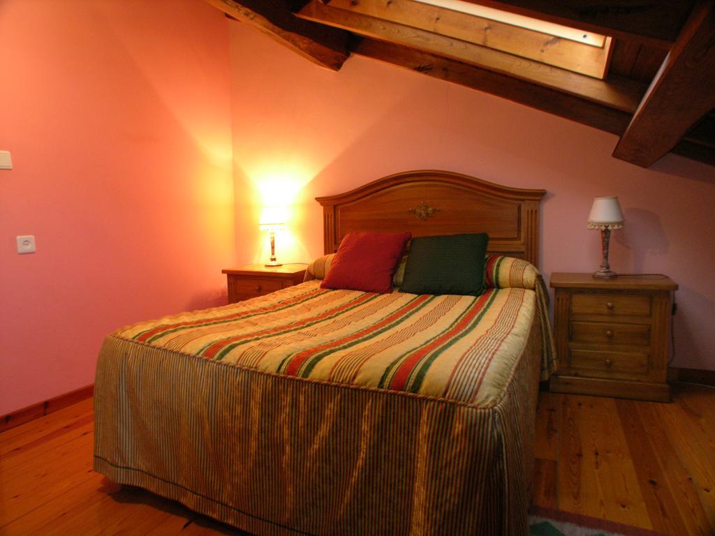 Casa Rural La Regoria กาเรญา เด กาบราเลส ภายนอก รูปภาพ