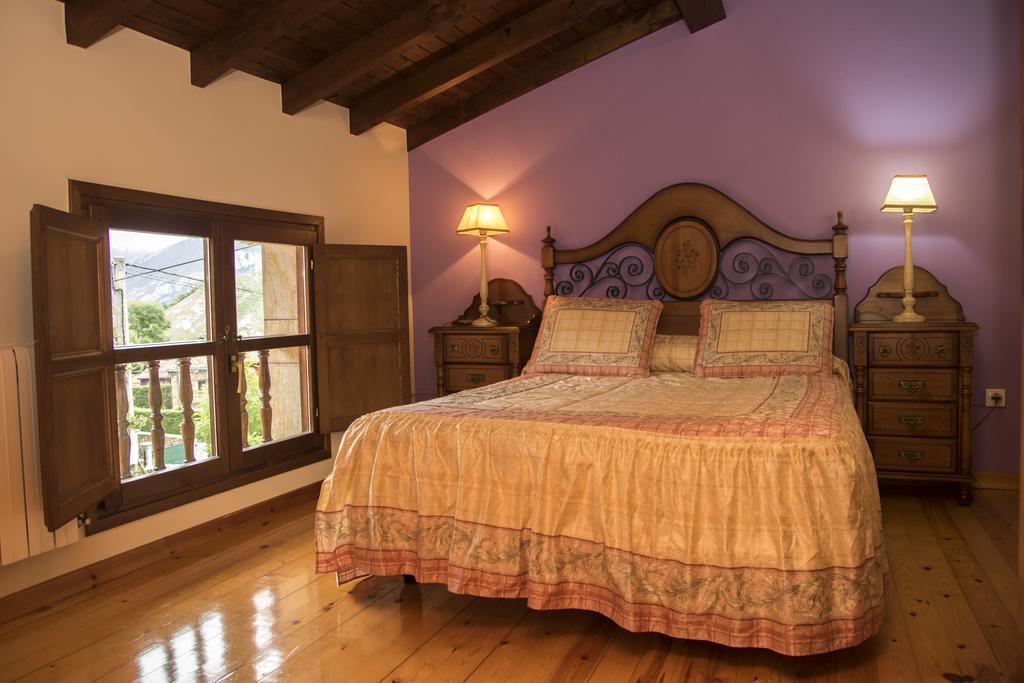 Casa Rural La Regoria กาเรญา เด กาบราเลส ภายนอก รูปภาพ